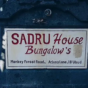 Alojamento de Acomodação e Pequeno-almoço Sadru House Ubud